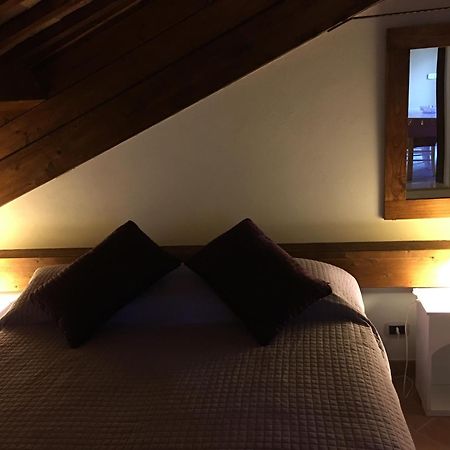 Guest House Dimora Fiorita Serracapriola Room photo