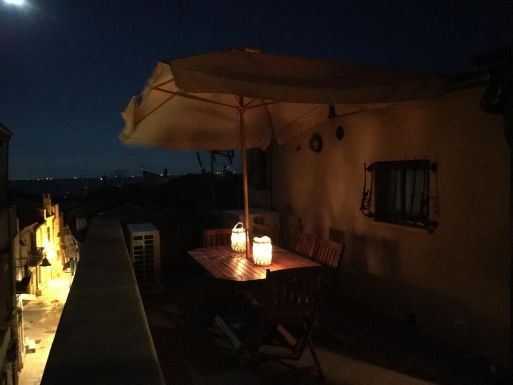 Guest House Dimora Fiorita Serracapriola Exterior photo