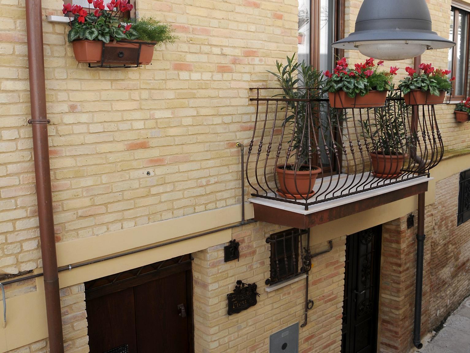 Guest House Dimora Fiorita Serracapriola Exterior photo
